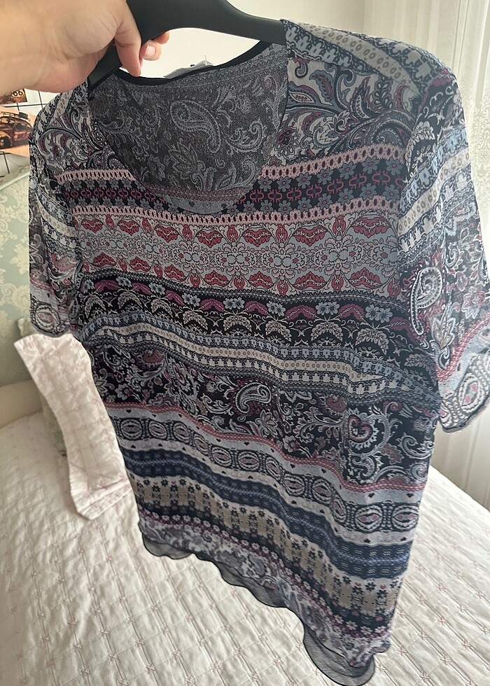 DESENLİ ŞIK BLUZ - Görsel 4