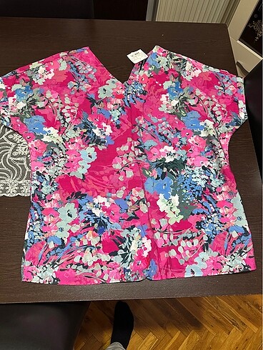 Pembe Kısa Kollu Kadın Bluz - Görsel 2