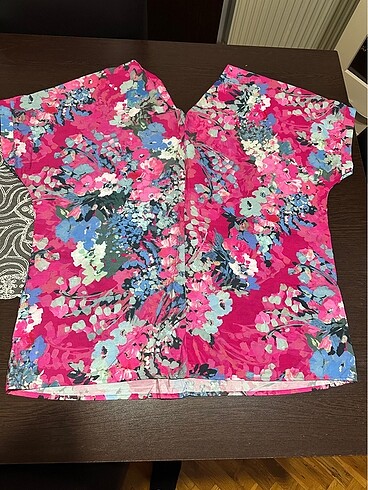 Pembe Kısa Kollu Kadın Bluz - Görsel 3