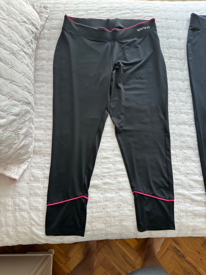 Kadın Siyah Spor Tayt, Elastik Bel, Midi Boy pembe çizgili SIFIR - Görsel 2