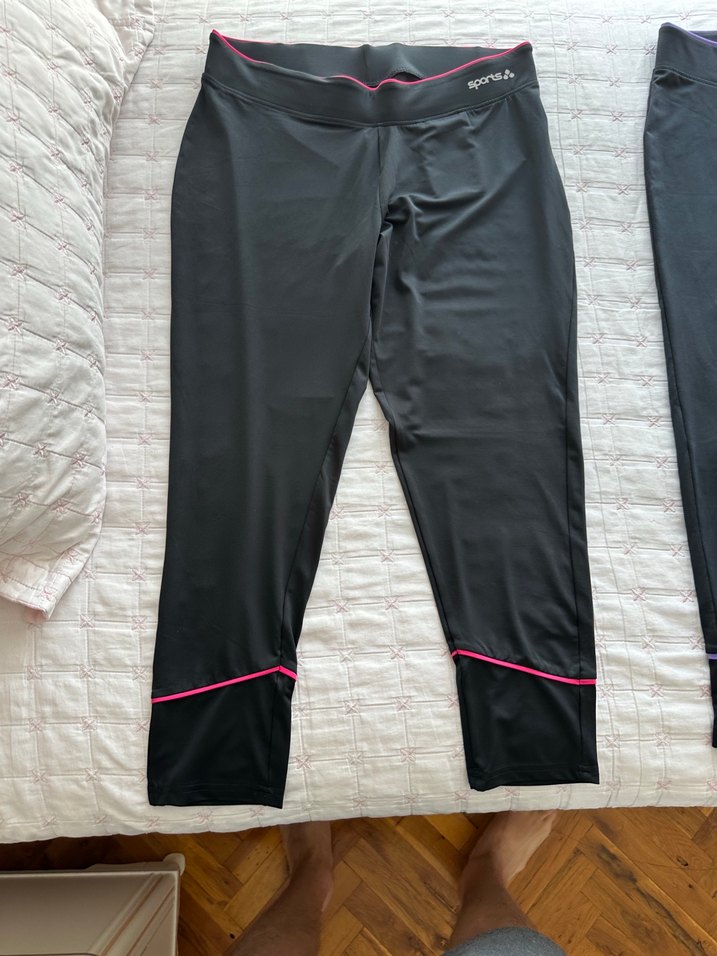 Kadın Siyah Spor Tayt, Elastik Bel, Midi Boy pembe çizgili SIFIR - Görsel 3