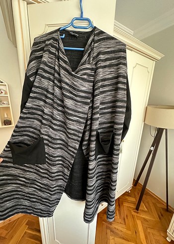 Bayan dış giyim  V Yakalı (Tasarım Ürün) - Görsel 3