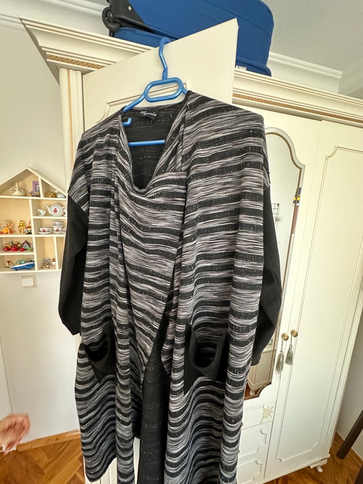 Bayan dış giyim  V Yakalı (Tasarım Ürün) - Görsel 2