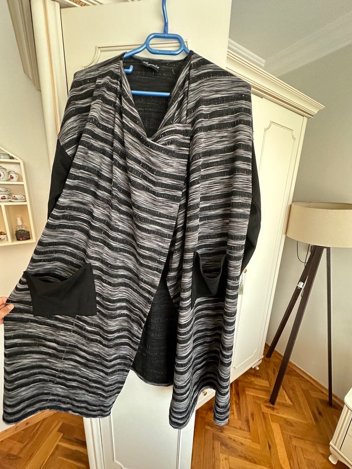 Bayan dış giyim  V Yakalı (Tasarım Ürün) - Görsel 3