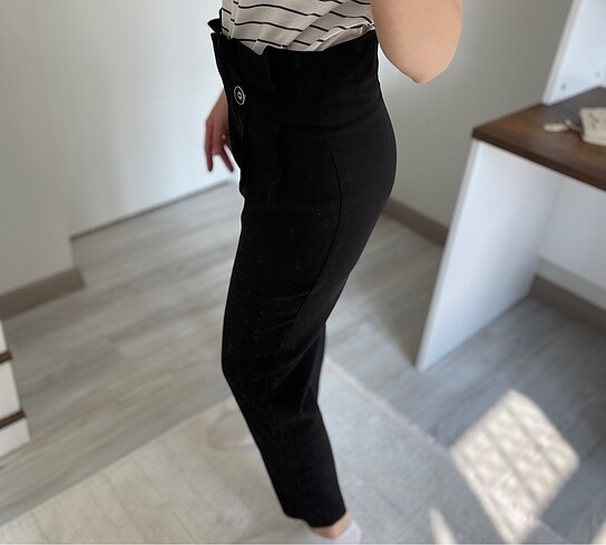 Zara Siyah kumaş pantolon