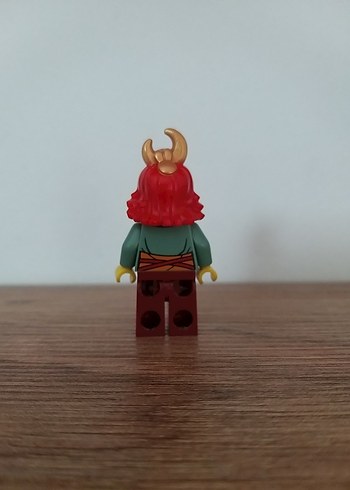 Diğer Kırmızı Saçlı Lego Figür rezerve