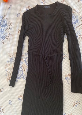 Siyah Yüksek Yakalı Midi Kadın Elbise - Görsel 2