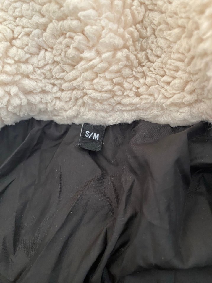 Düğmeli Kadın Kışlık Siyah Midi Mont - Görsel 4