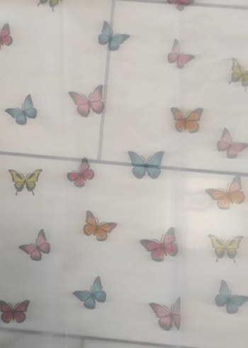 Renkli Baskılı Kelebek Desenli Perde