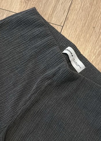 Bershka Dokulu Pantolon Alt - Görsel 4