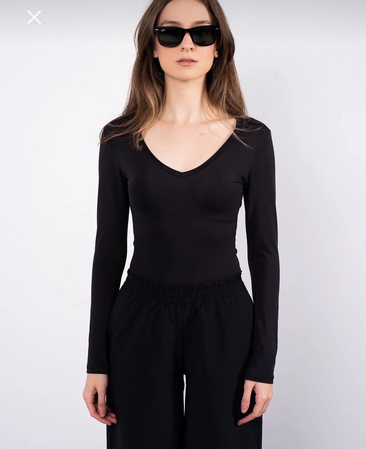 SheIsMomo V Yakali Body - Görsel 3