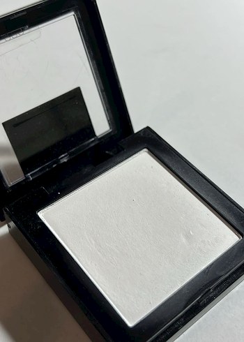Beden Maybelline Fit Me Pudra