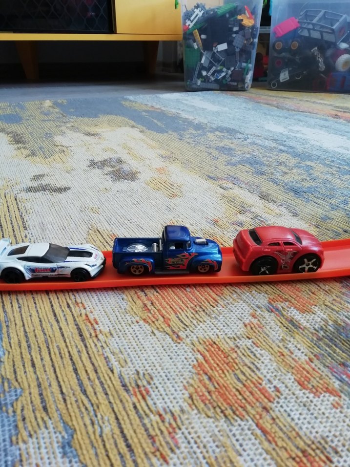 Hot wheels araba oyun seti - Görsel 3