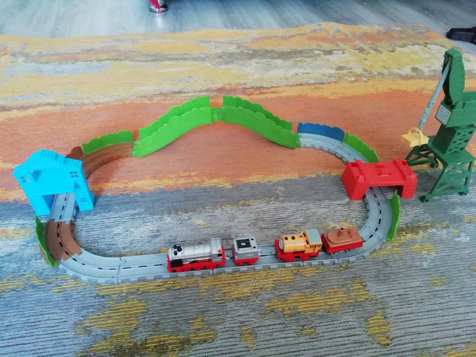 Thomas ve arkadaşları Renkli Tren Seti ve Ray Oyuncak - Görsel 3