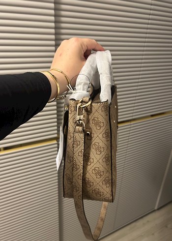  Beden camel Renk Guess Çanta Orjinal Stok bitti