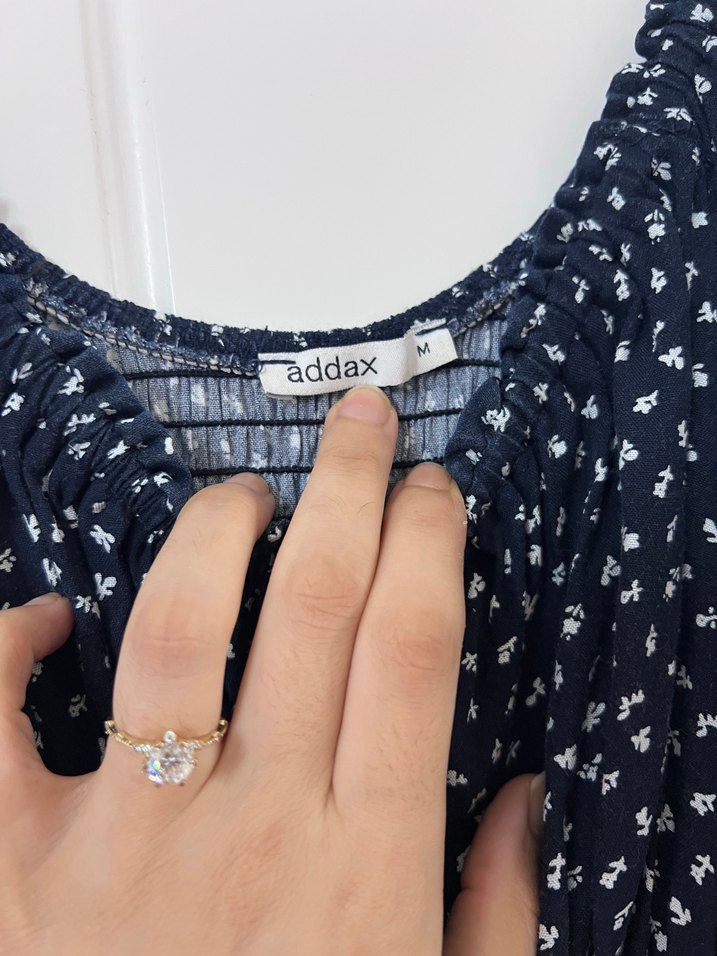 V Yaka Uzun Kollu Batik Desen Midi Elbise - Görsel 5