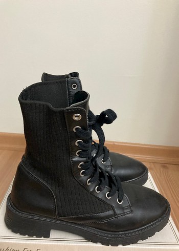 Siyah Deri Blok Topuklu Gotik Kadın Bot - Görsel 6