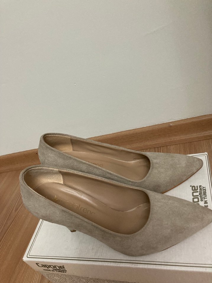 Bej Süet Stiletto Kadın Topuklu Ayakkabı - Görsel 4