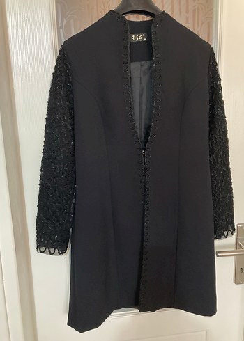 Kadın Siyah Uzun Kaban, Kürklü Detaylı, Gotik - Görsel 2