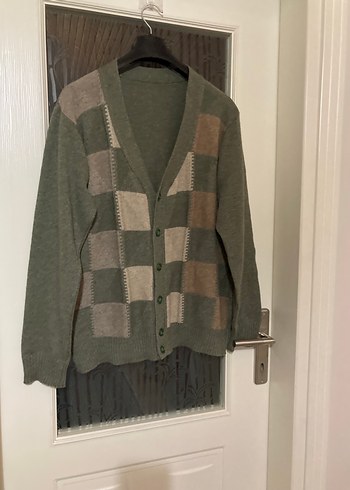 Yeşil renkli önü kare desenli hırka - Görsel 7