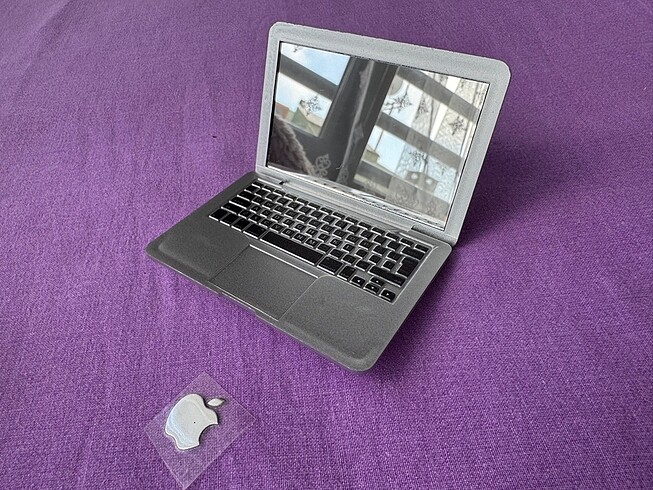 Macbook ayna