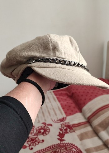 Zincir Detaylı Bej kadın şapka - Görsel 3