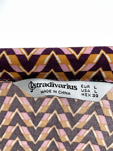 l Beden çeşitli Renk Stradivarius Gömlek %70 İndirimli.