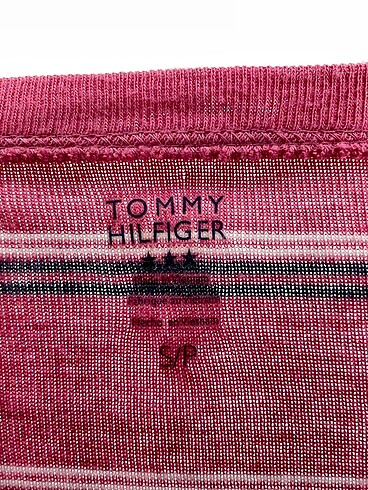 s Beden çeşitli Renk Tommy Hilfiger T-shirt %70 İndirimli.