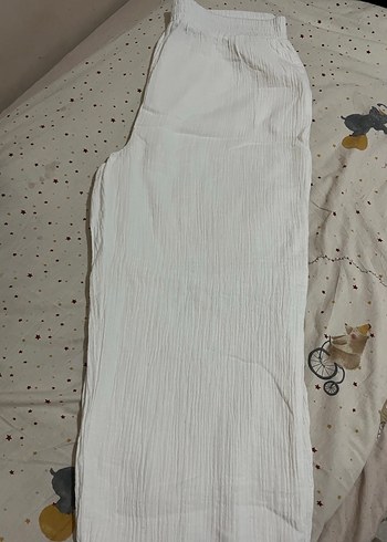 Kadın Beyaz Keten Pilili Bol Pantolon - Görsel 2