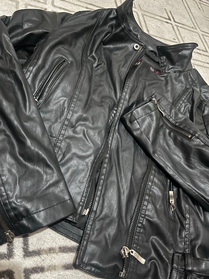 Siyah Deri Biker Ceket, Fermuarlı, Yüksek Yaka - Görsel 4