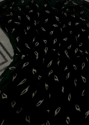 V Yaka Desenli Uzun Siyah Elbise - Görsel 2