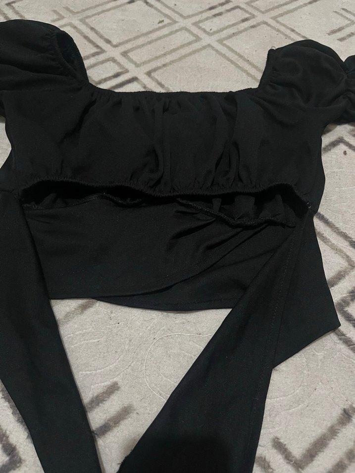 Siyah Fırfırlı Gotik Bluz - Görsel 4