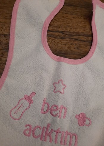 Pembe Baskılı Bebek Önlüğü - Görsel 6
