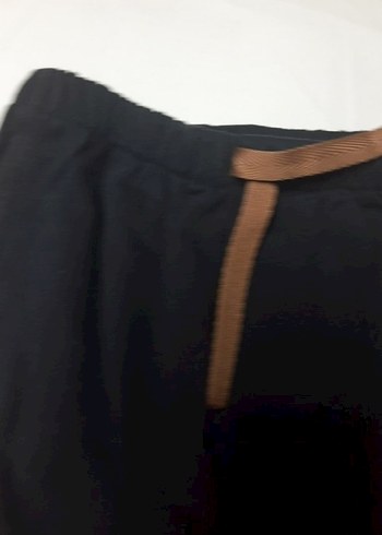 Siyah Elastik Bel Şort - Görsel 4