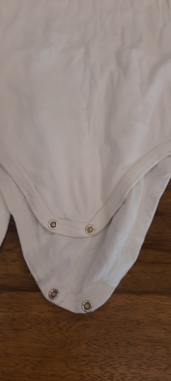 Düğmeli Beyaz Kolsuz Bebek Body (2 si birden) - Görsel 5