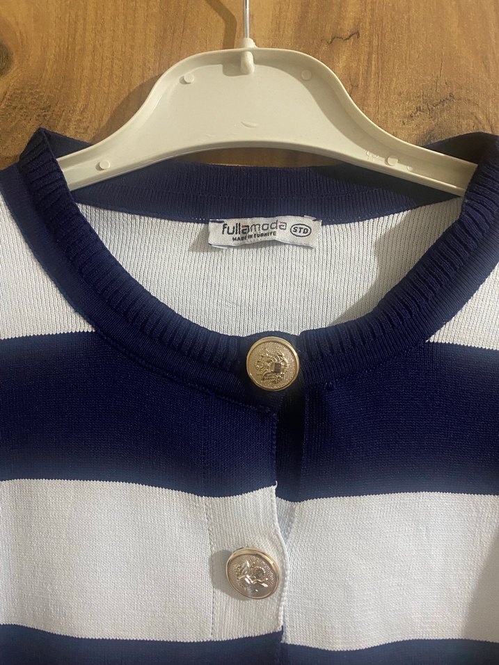 Çizgili Kadın Hırka - Görsel 2