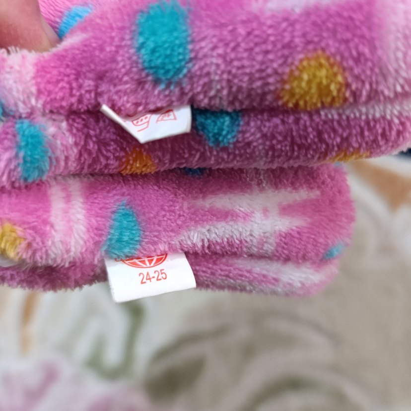 Kız Çocuk Renkli Örgü Ev Terliği - Görsel 2