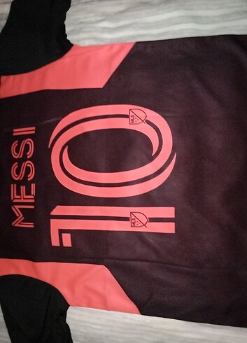 Orijinal adidas Inter Miami forması M neden