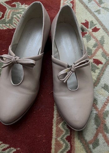 Bej Tokalı Kadın Klasik Topuklu Ayakkabı - Görsel 2