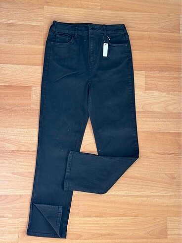 28 Beden Siyah pantolon