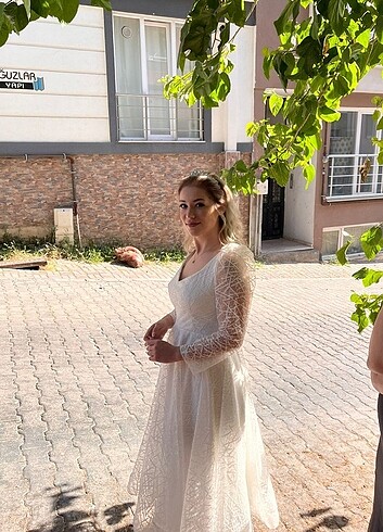 Beyaz abiye elbise