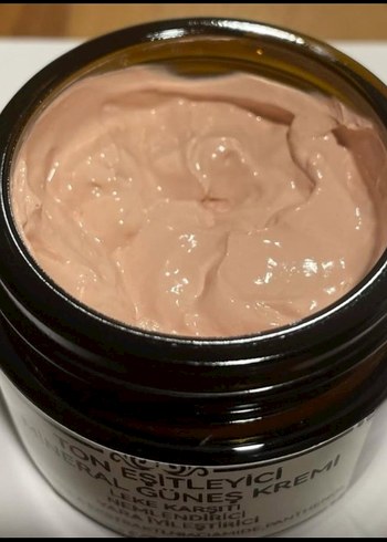 Ton Eşitleyici Mineral Güneş Kremi - Görsel 2