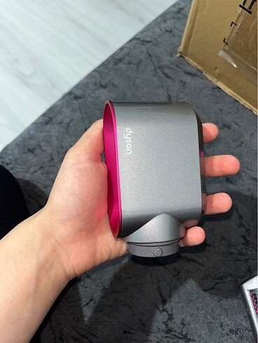 Dyson kurutma başlığı