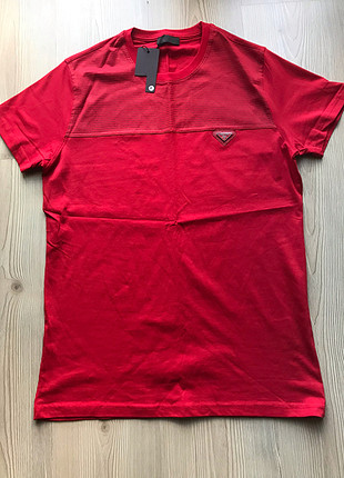 Prada t shirt