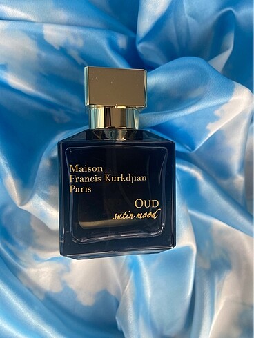 OUD SATIN MOOD