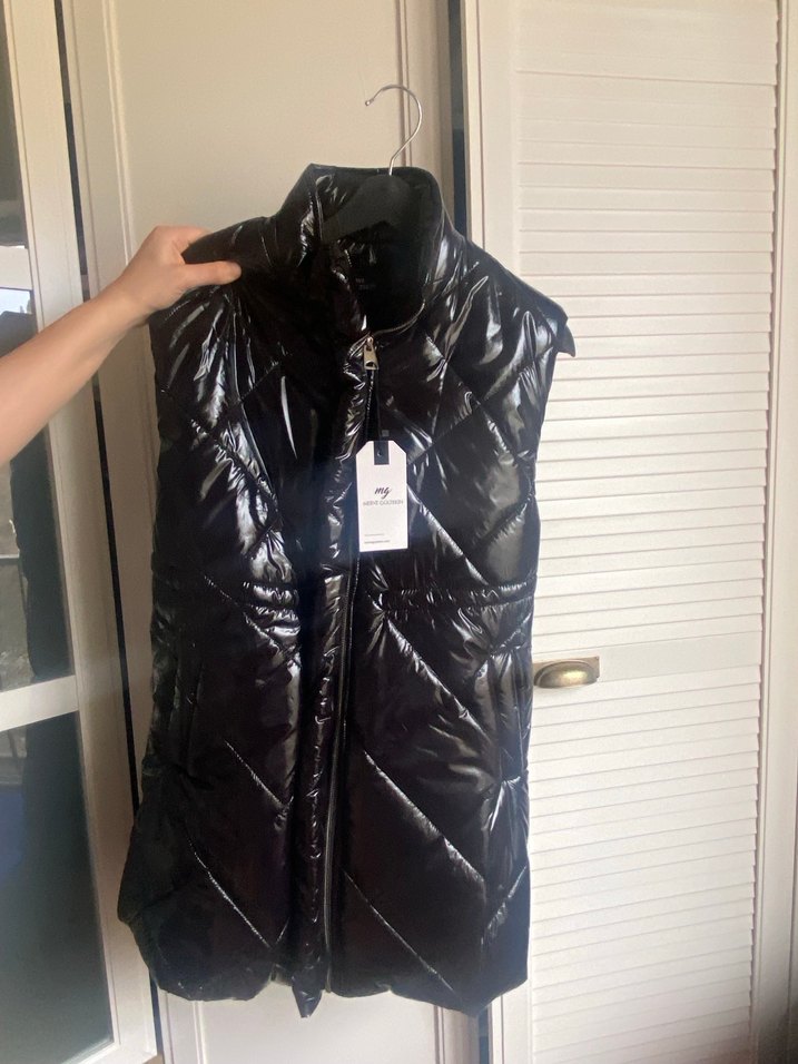 Siyah Parlak Yüksek Yakalı Fermuarlı Kadın Yelek - Görsel 3