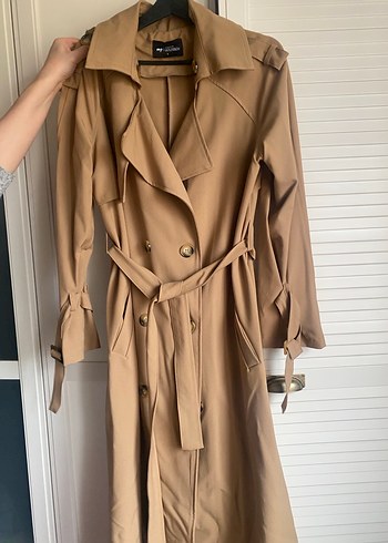 Düğmeli Bej Kadın Trençkot - Görsel 2