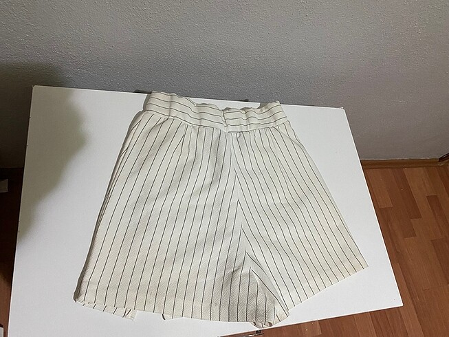 s Beden 100 TL şort etek