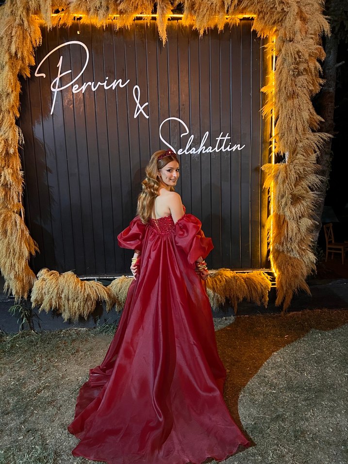 Uzun Kırmızı Straplez Nakışlı Abiye Elbise - Görsel 2