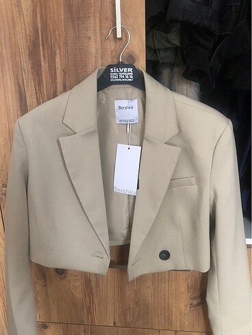 xs Beden camel Renk Bershka crop blazer